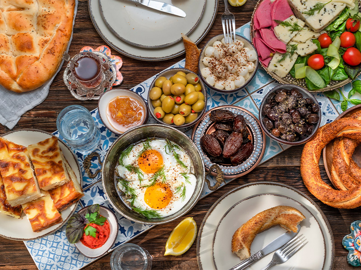 Delicious-rich-Traditional-Turkish-breakfast.jpg